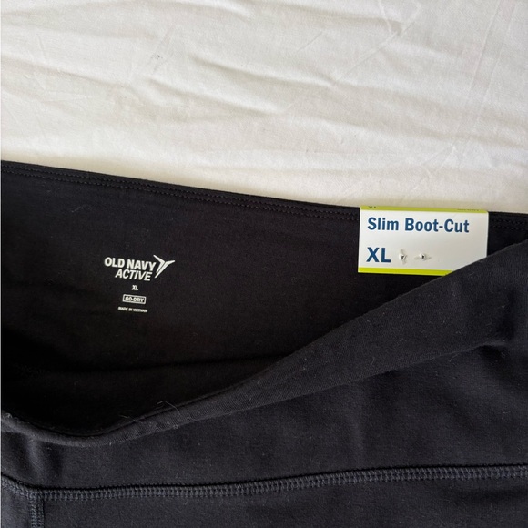 Old Navy Black Women's Leggings - Picture 2 of 6